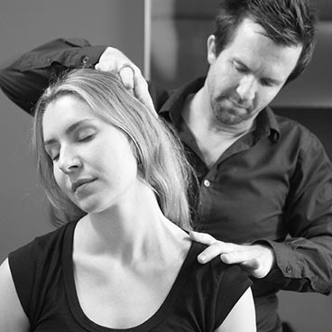Chiropractor treating headaches at Vitality Chiropractic Perth